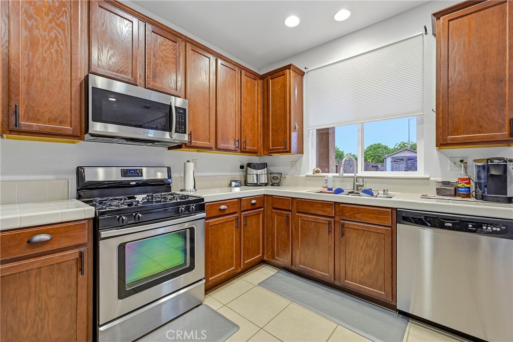 4324 Strathmore Pl, Merced, CA 95348