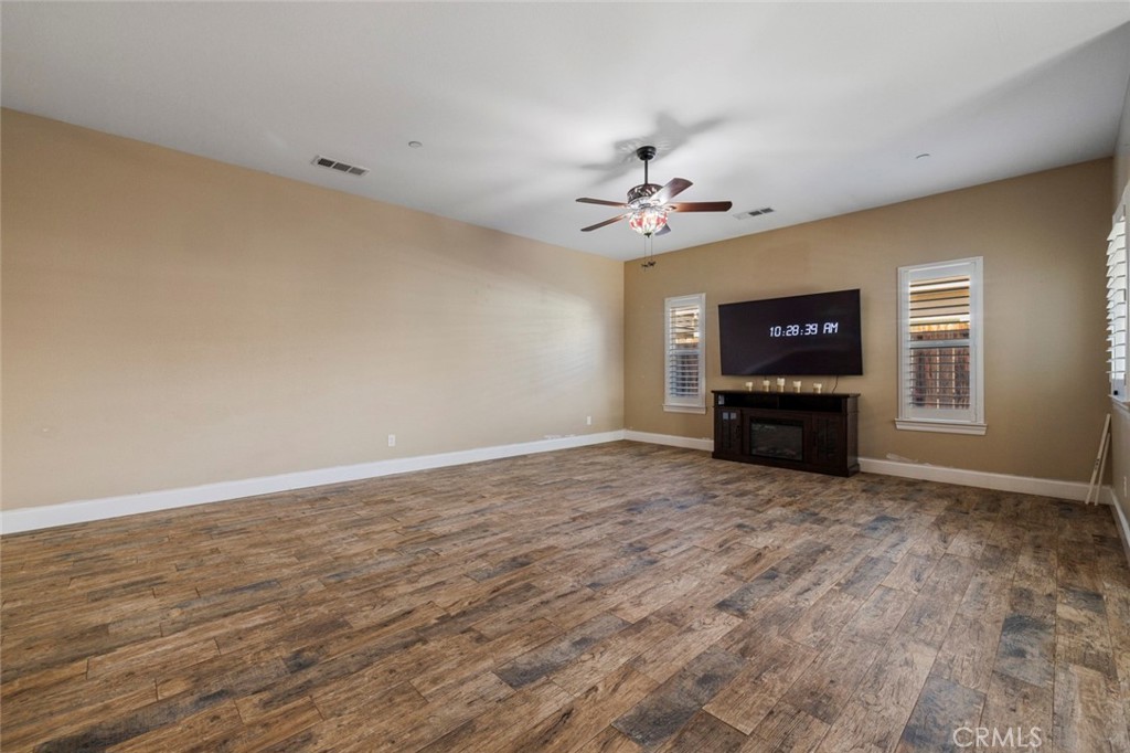 4043 Wood Creek Ct, Merced, CA 95348