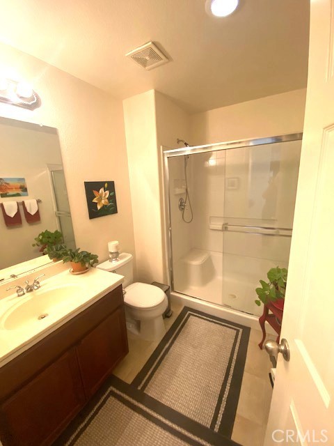 1220 E Springer Dr, Turlock, CA 95382