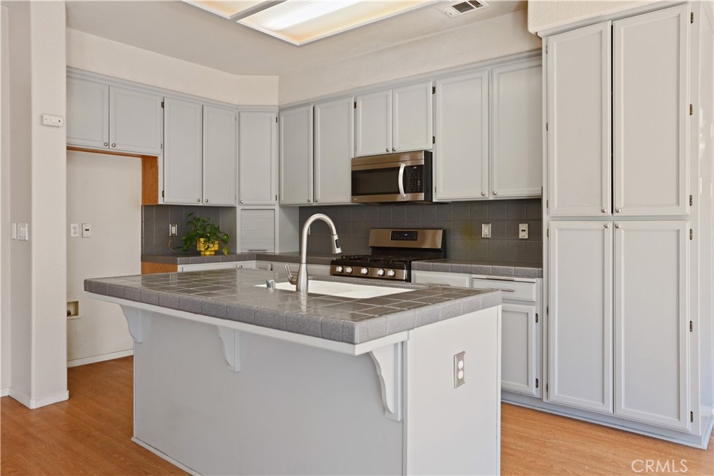 1726 Hastings, Manteca, CA 95336