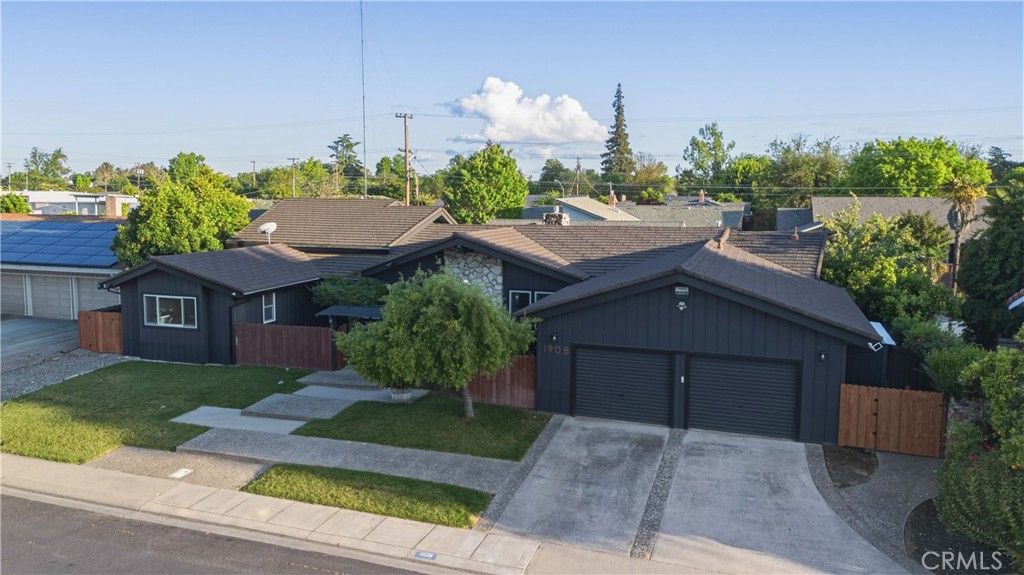 1908 Chelwood, Modesto, CA 95355