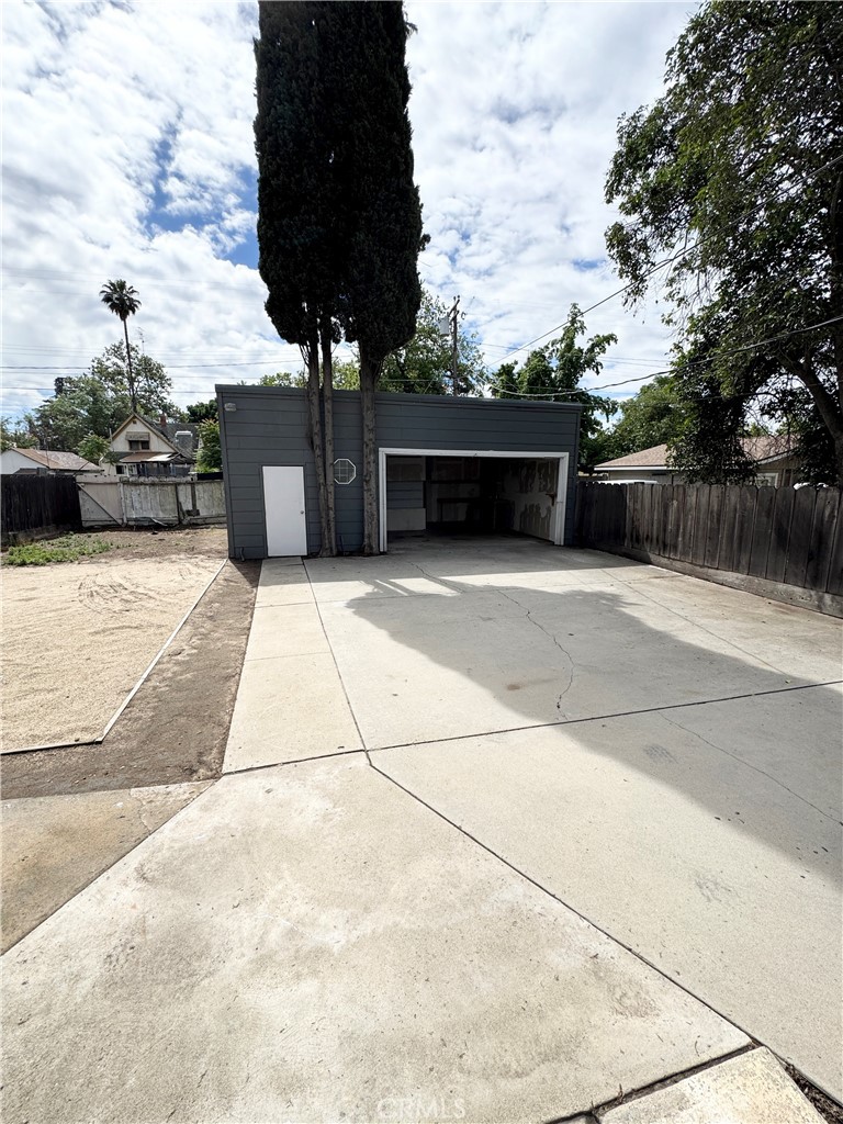 522 Wolfe, Turlock, CA 95380