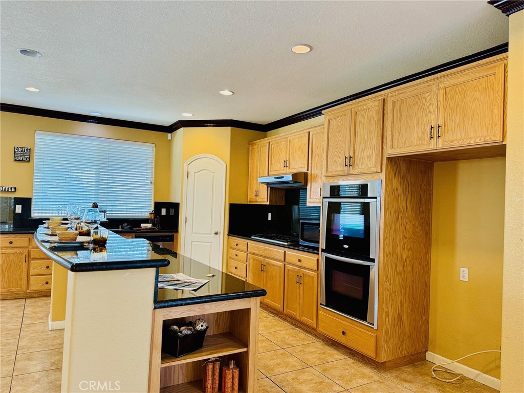 15185 Torrey Pines Cir, Chowchilla, CA 93610
