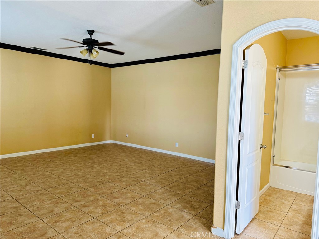 15185 Torrey Pines Cir, Chowchilla, CA 93610