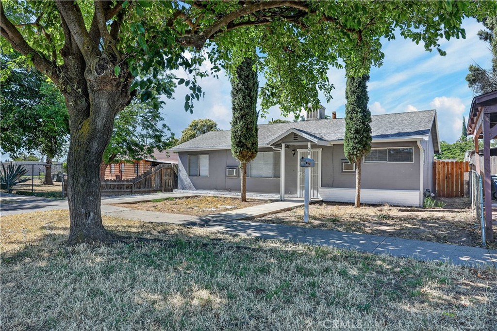 520 W 9th St, Merced, CA 95341