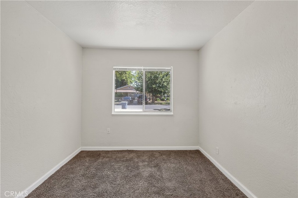520 W 9th St, Merced, CA 95341