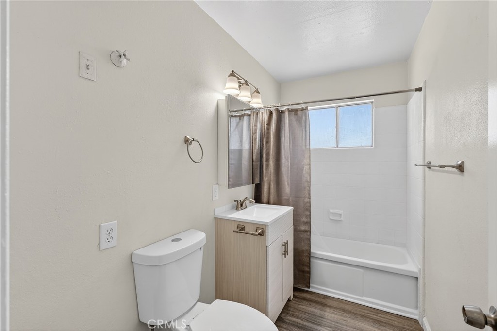 520 W 9th St, Merced, CA 95341