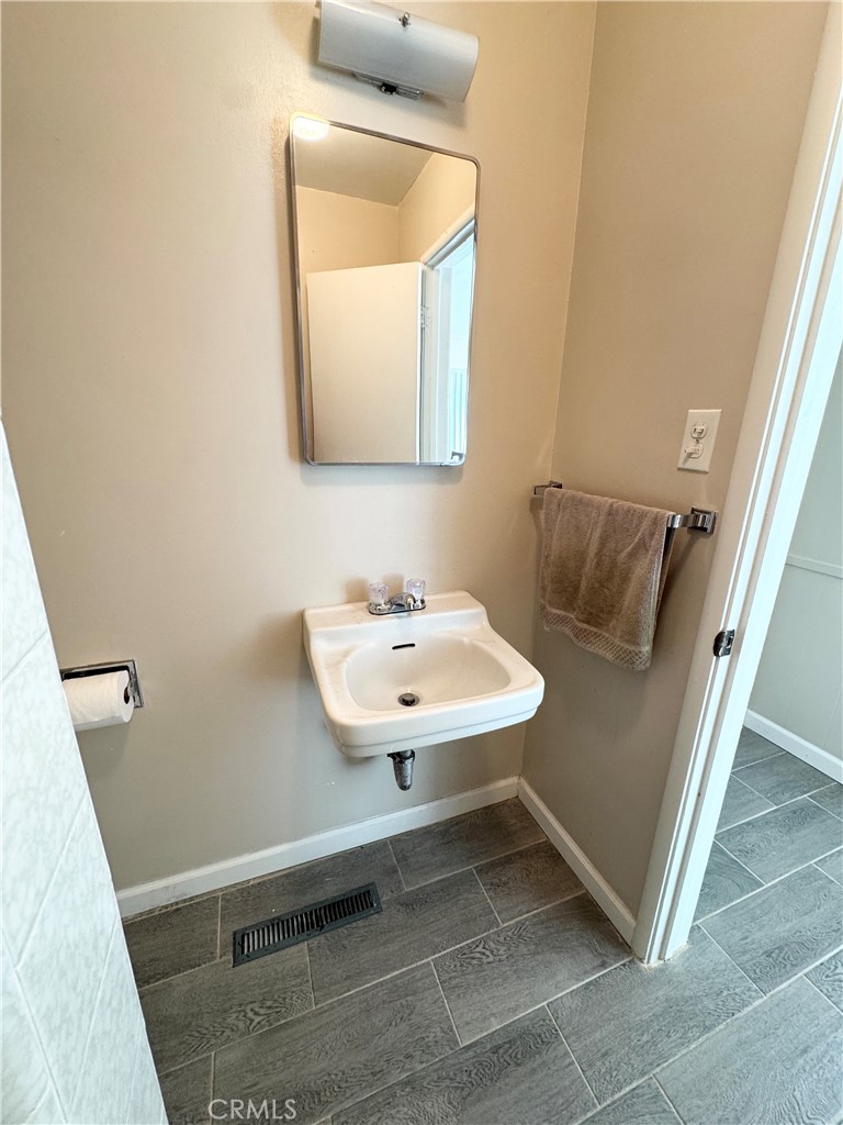 1101 E Monte Vista, Turlock, CA 95382