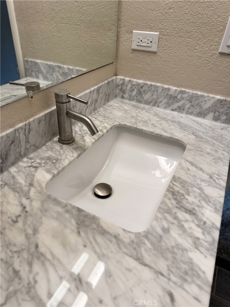 1101 E Monte Vista, Turlock, CA 95382