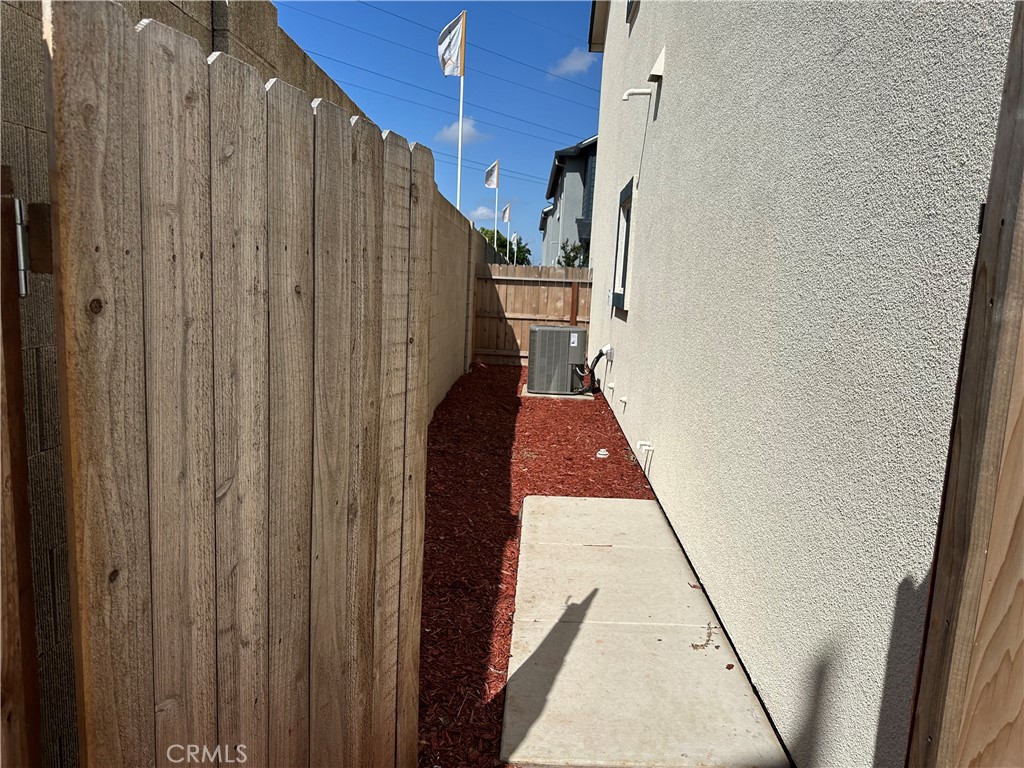 230 Montage Dr, Merced, CA 95348