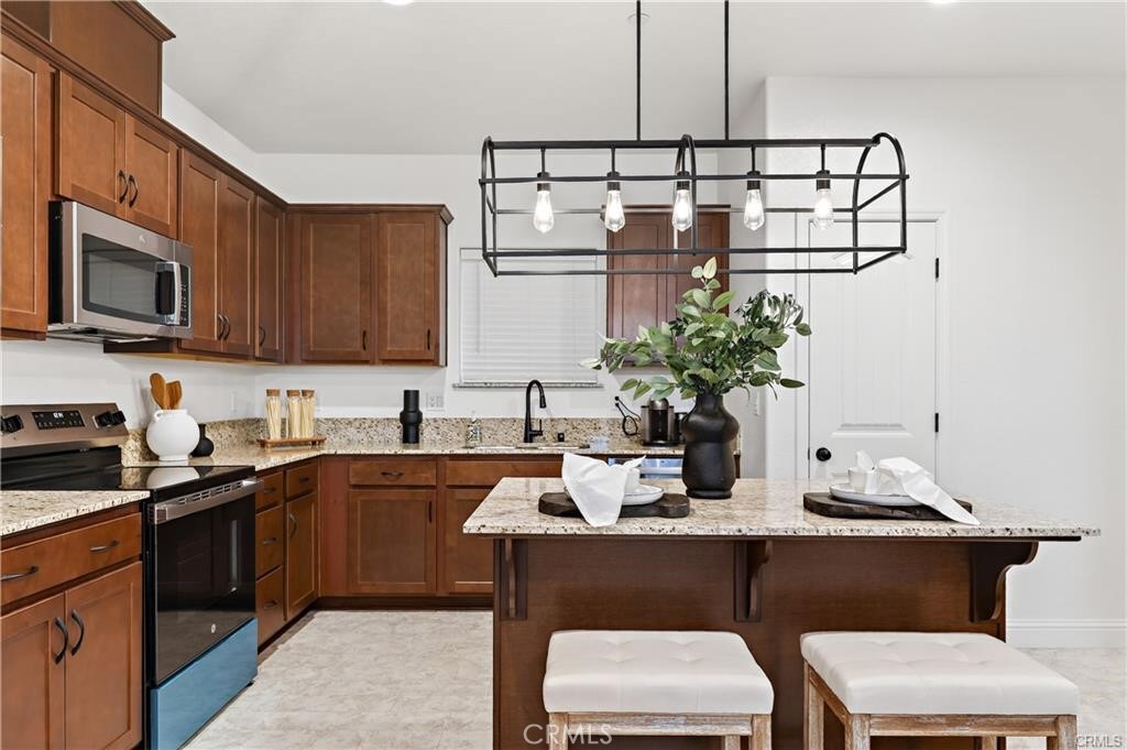 230 Montage Dr, Merced, CA 95348