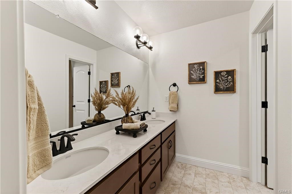 230 Montage Dr, Merced, CA 95348