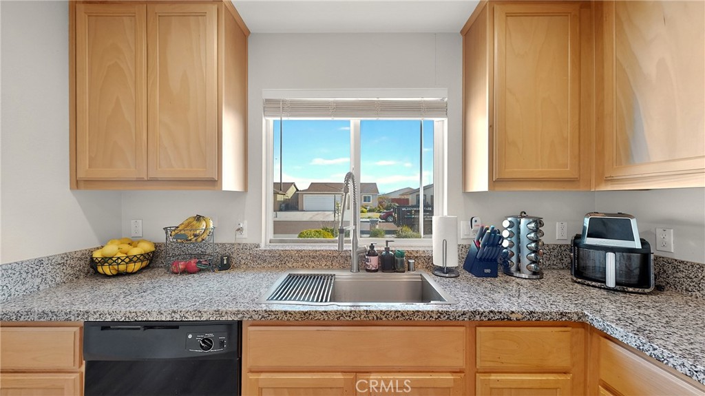 753 Taryn Ct, Merced, CA 95341