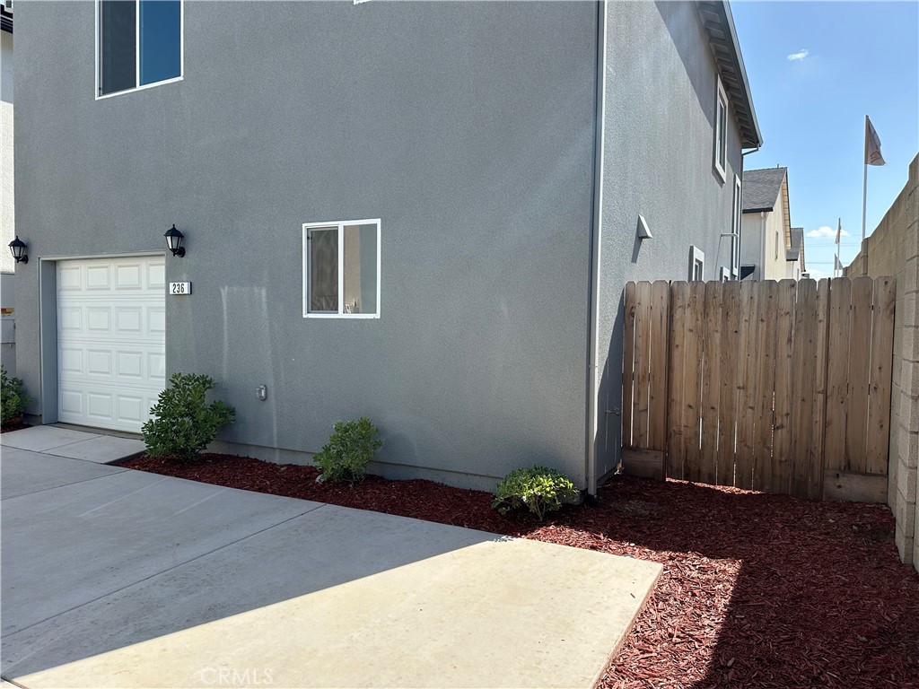 236 Montage Dr, Merced, CA 95348