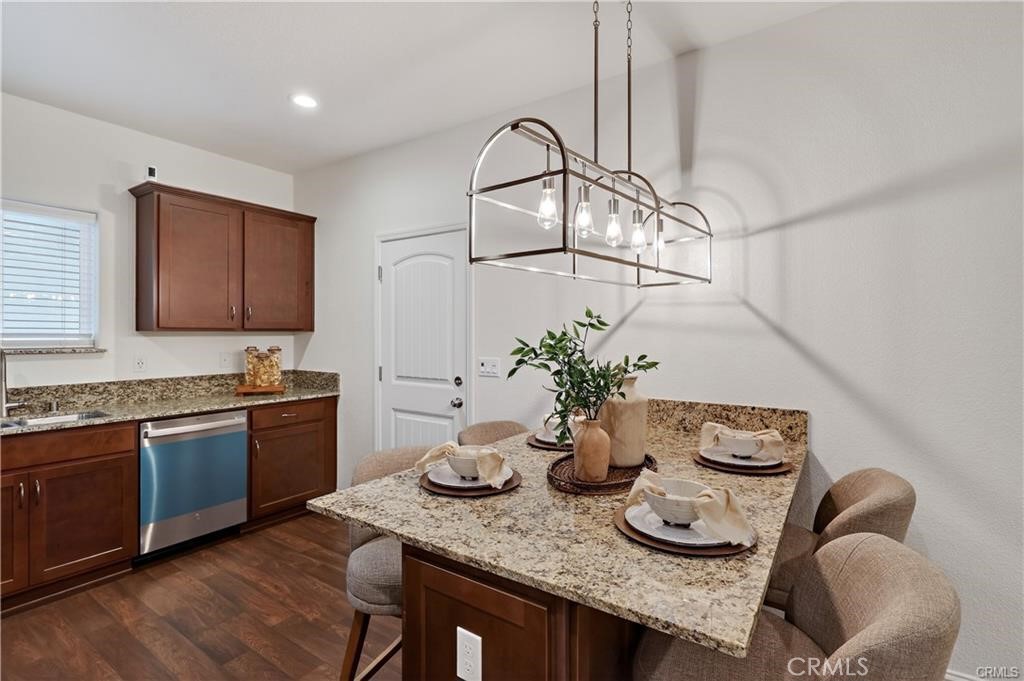 242 Montage Dr, Merced, CA 95348