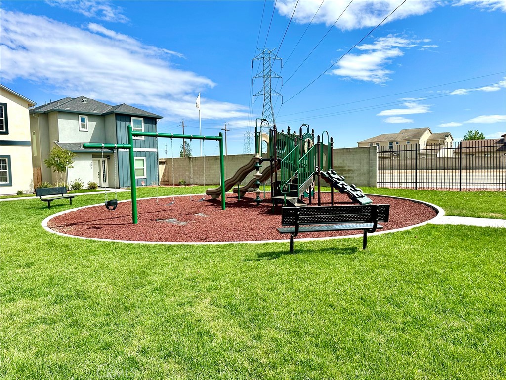 184 Montage Dr, Merced, CA 95348