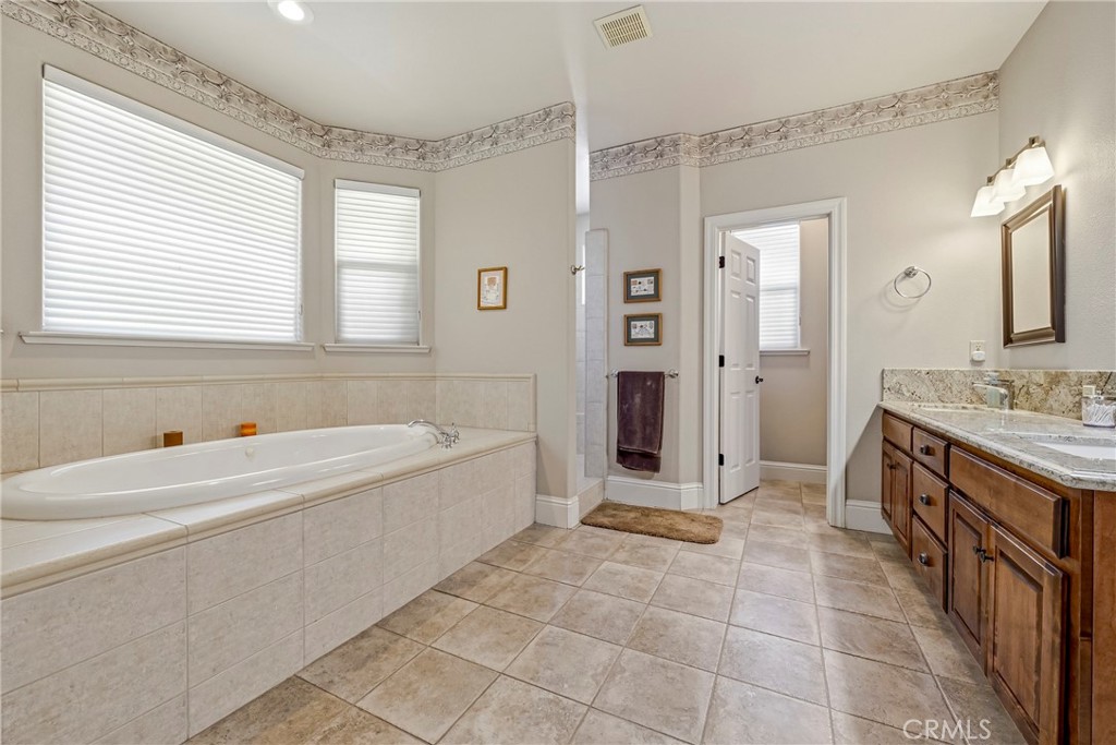 3283 Willow Run, Merced, CA 95340