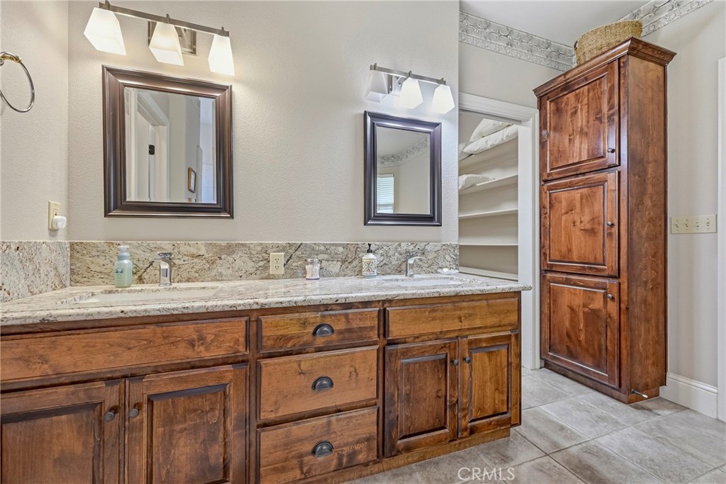 3283 Willow Run, Merced, CA 95340