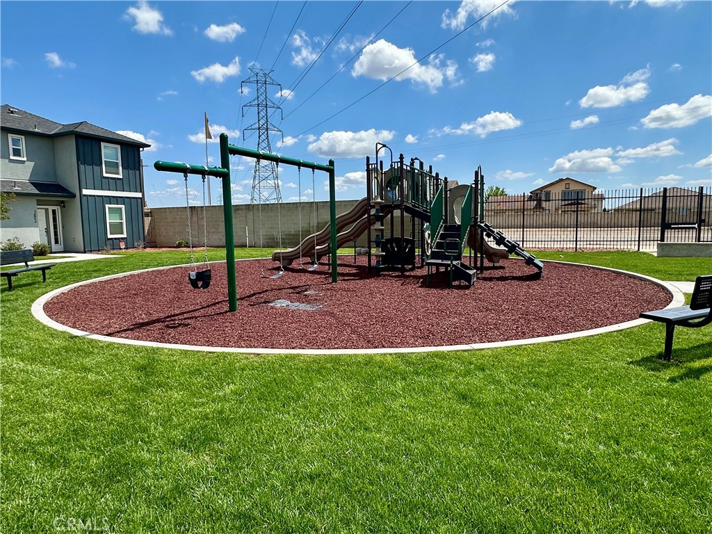 204 Montage Dr, Merced, CA 95348