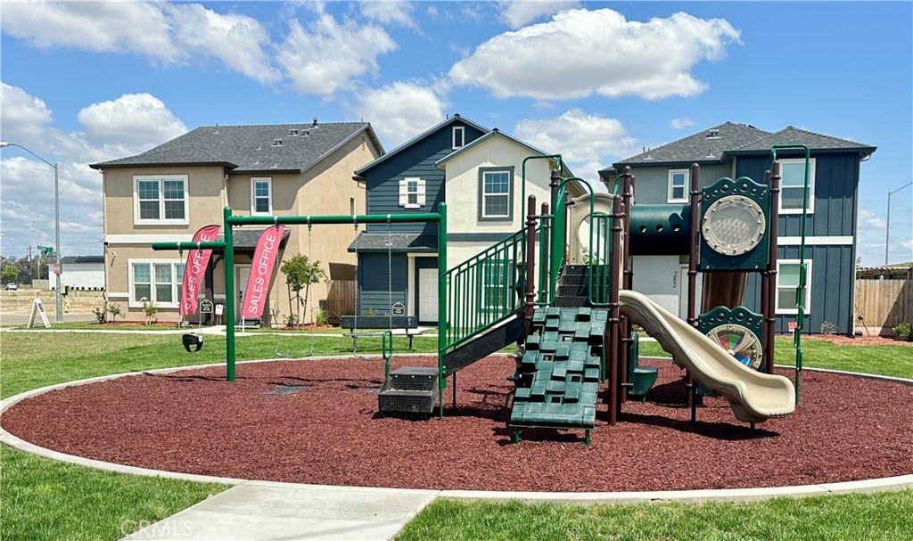 204 Montage Dr, Merced, CA 95348