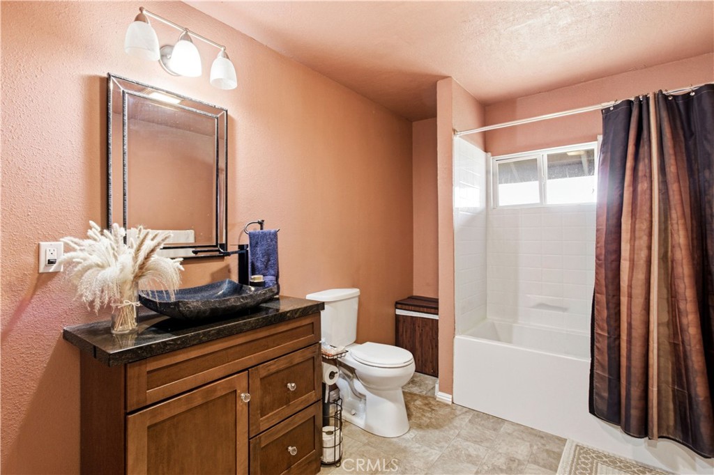 9807 BANDERILLA DR, La Grange, CA 95329