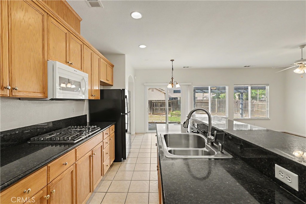 1321 Jenner Dr, Merced, CA 95348