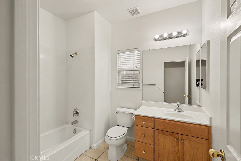 1321 Jenner Dr, Merced, CA 95348