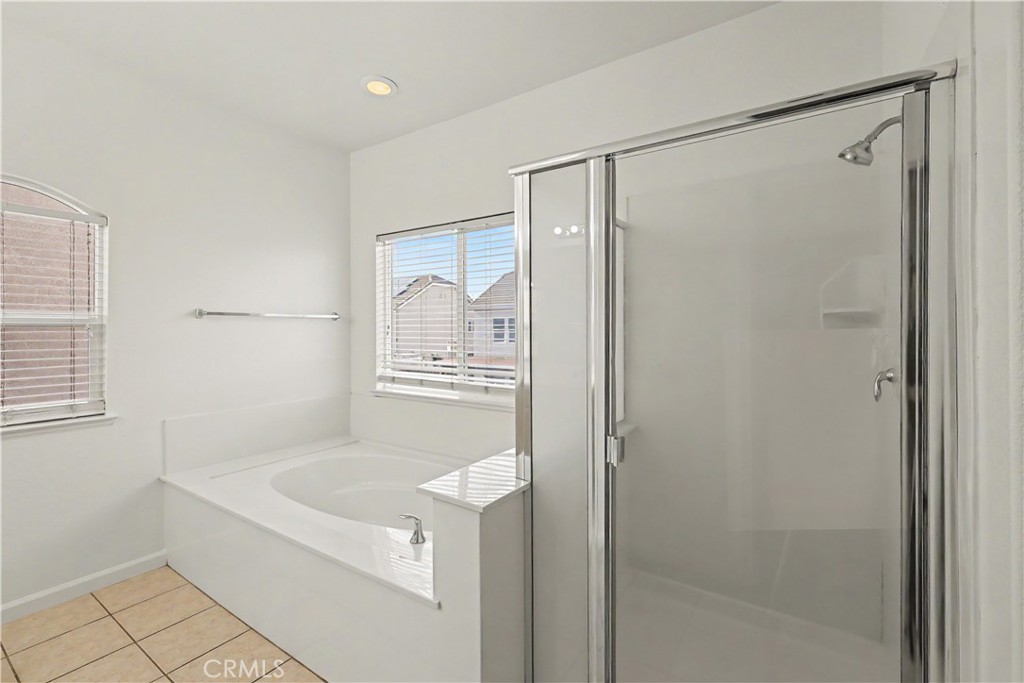 1321 Jenner Dr, Merced, CA 95348