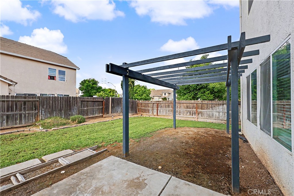 1321 Jenner Dr, Merced, CA 95348