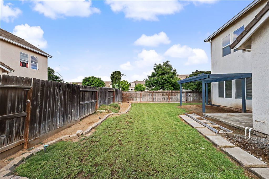 1321 Jenner Dr, Merced, CA 95348