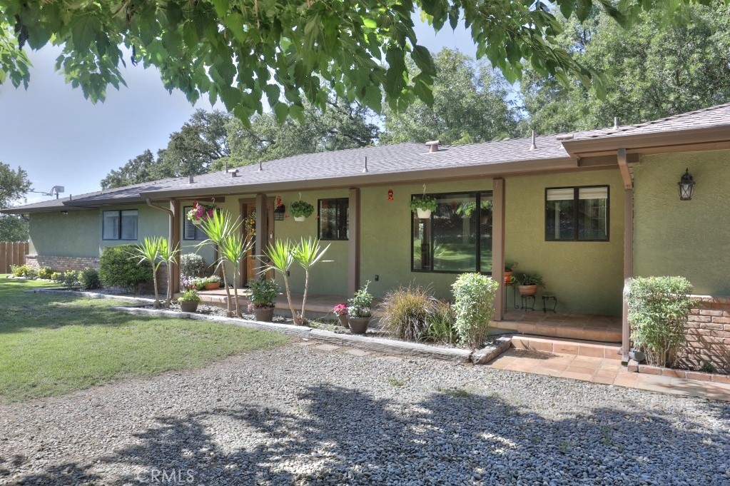 11714 Livingston Cressey, Livingston, CA 95334