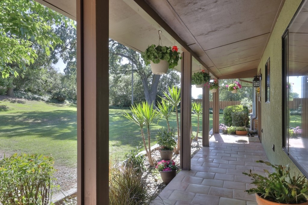 11714 Livingston Cressey, Livingston, CA 95334