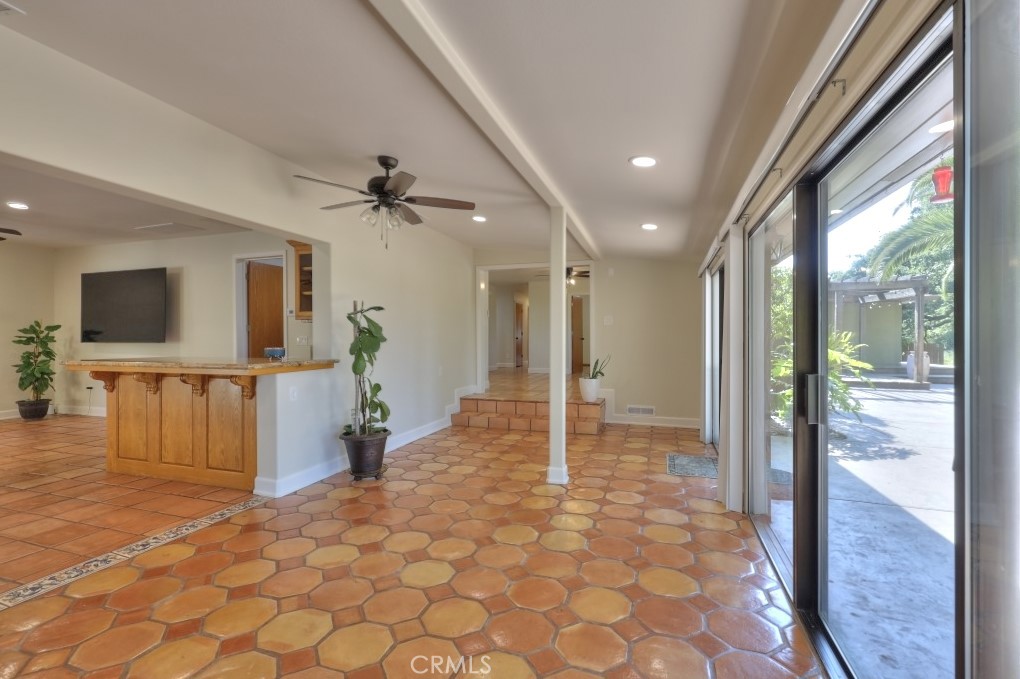 11714 Livingston Cressey, Livingston, CA 95334