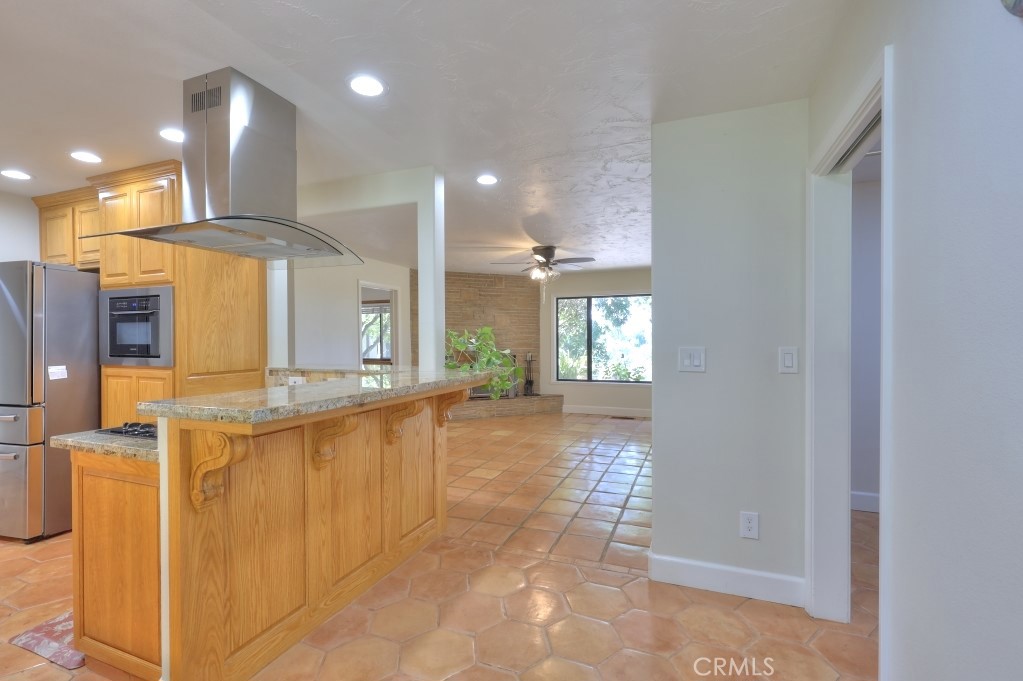 11714 Livingston Cressey, Livingston, CA 95334