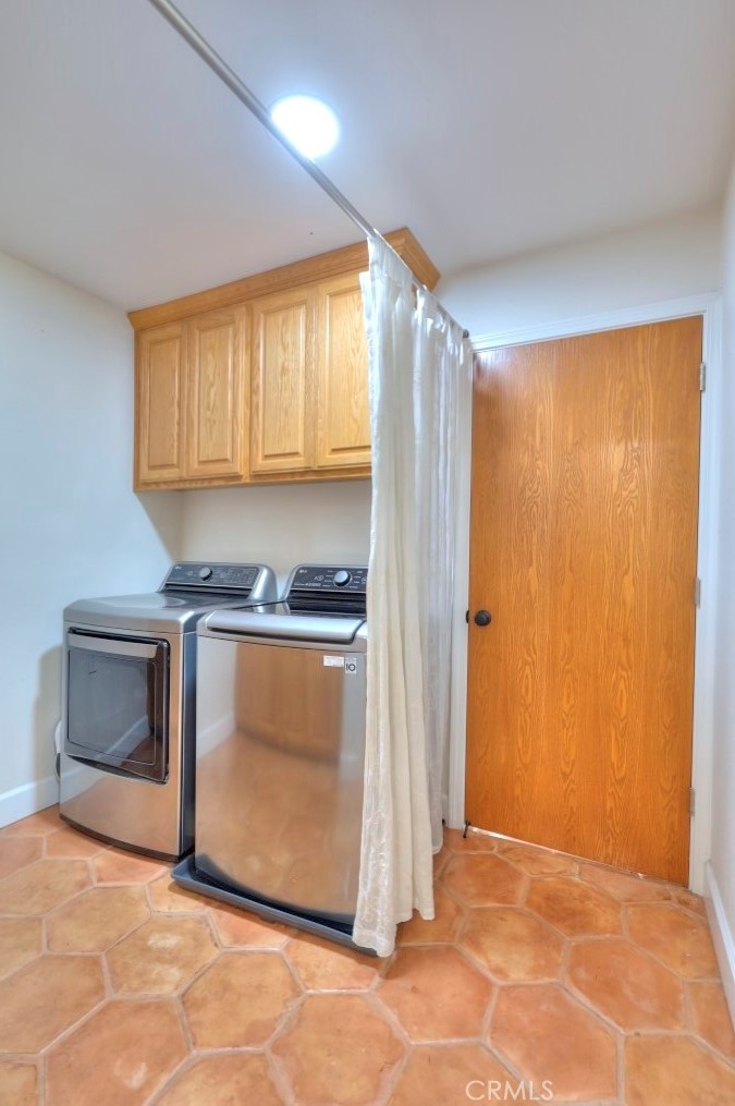 11714 Livingston Cressey, Livingston, CA 95334