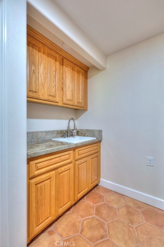 11714 Livingston Cressey, Livingston, CA 95334