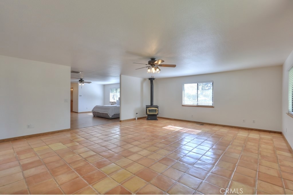 11714 Livingston Cressey, Livingston, CA 95334