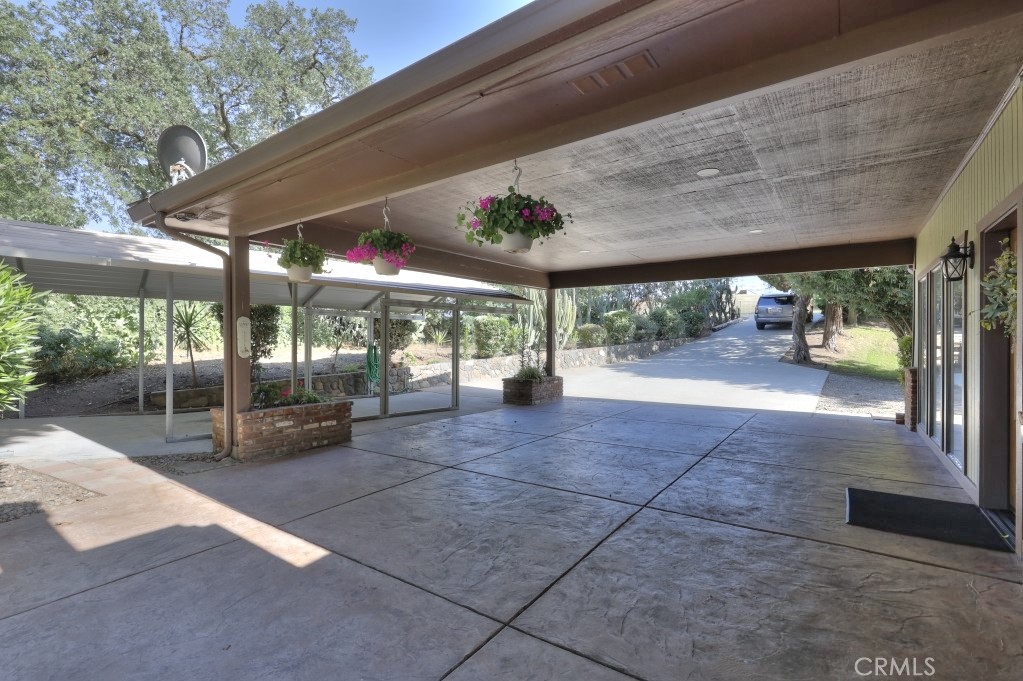 11714 Livingston Cressey, Livingston, CA 95334