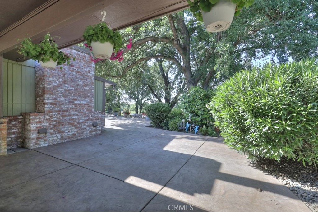 11714 Livingston Cressey, Livingston, CA 95334