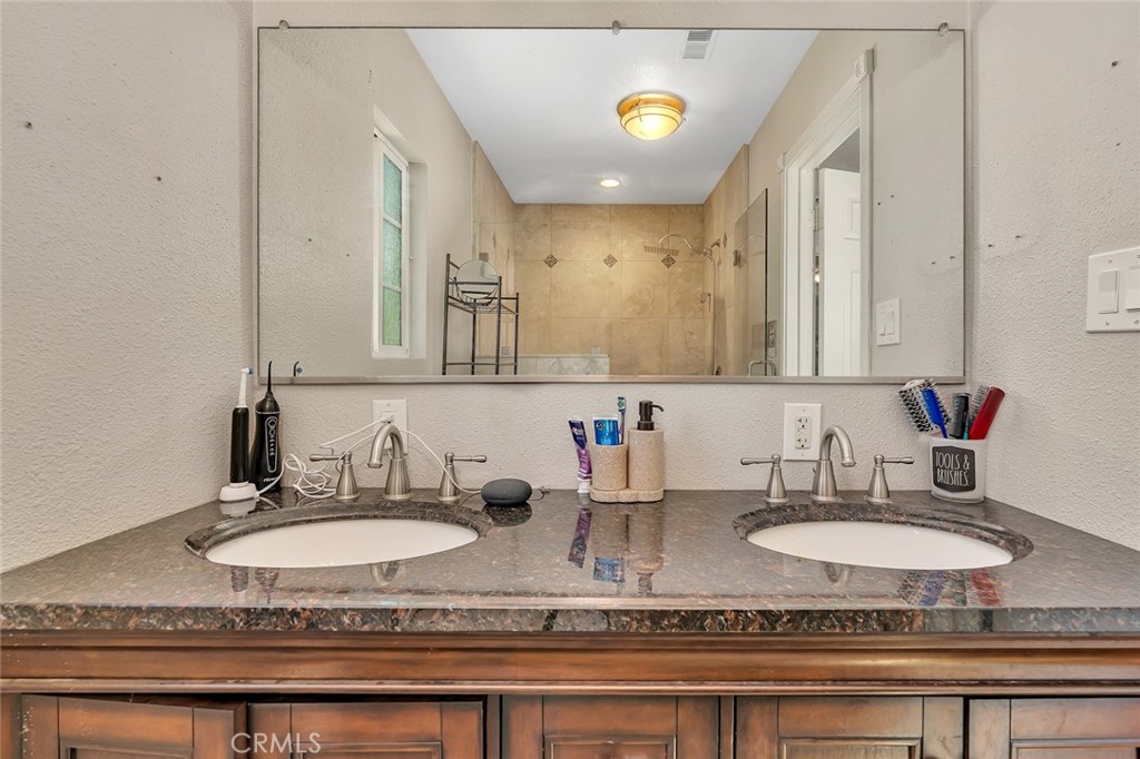 2399 3rd, Atwater, CA 95301