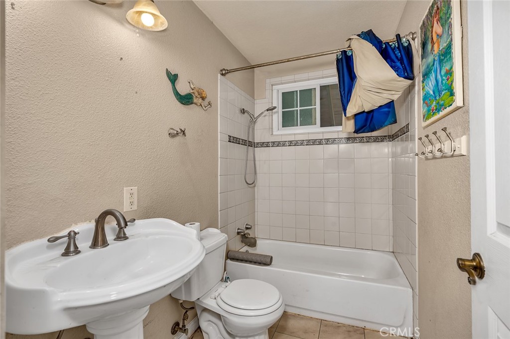 2399 3rd, Atwater, CA 95301