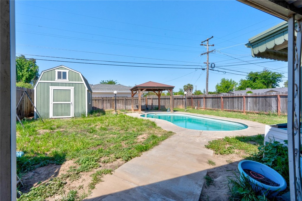 2399 3rd, Atwater, CA 95301