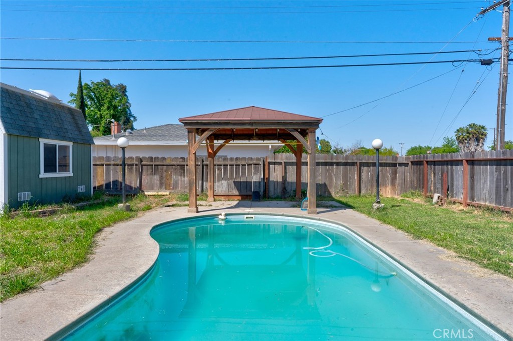 2399 3rd, Atwater, CA 95301