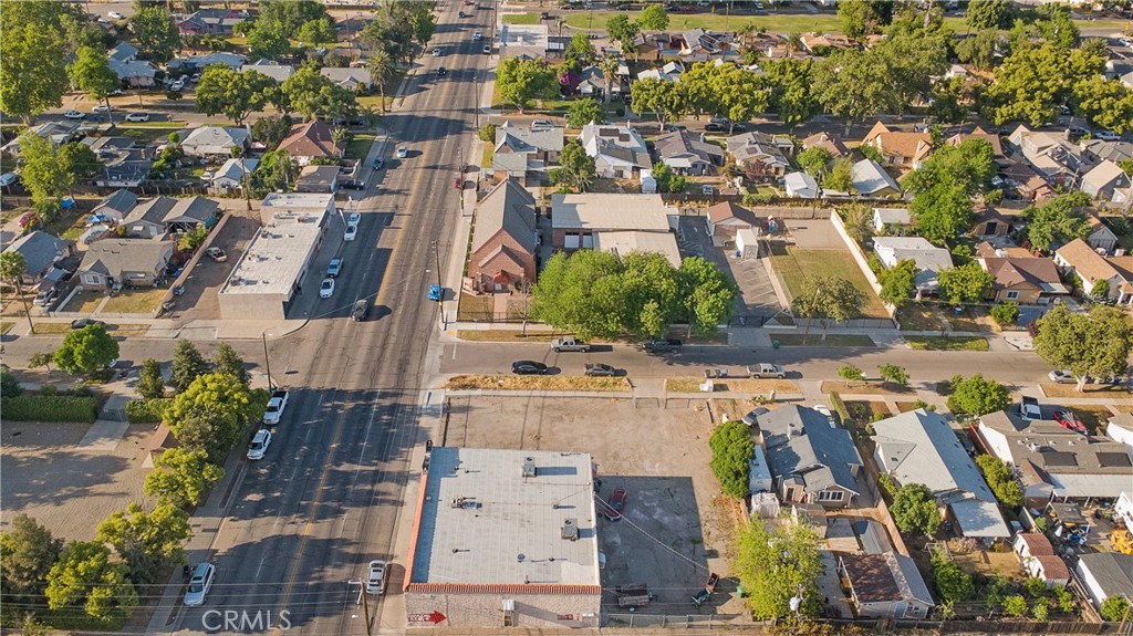 170 N Maple Ave, Fresno, CA 93702