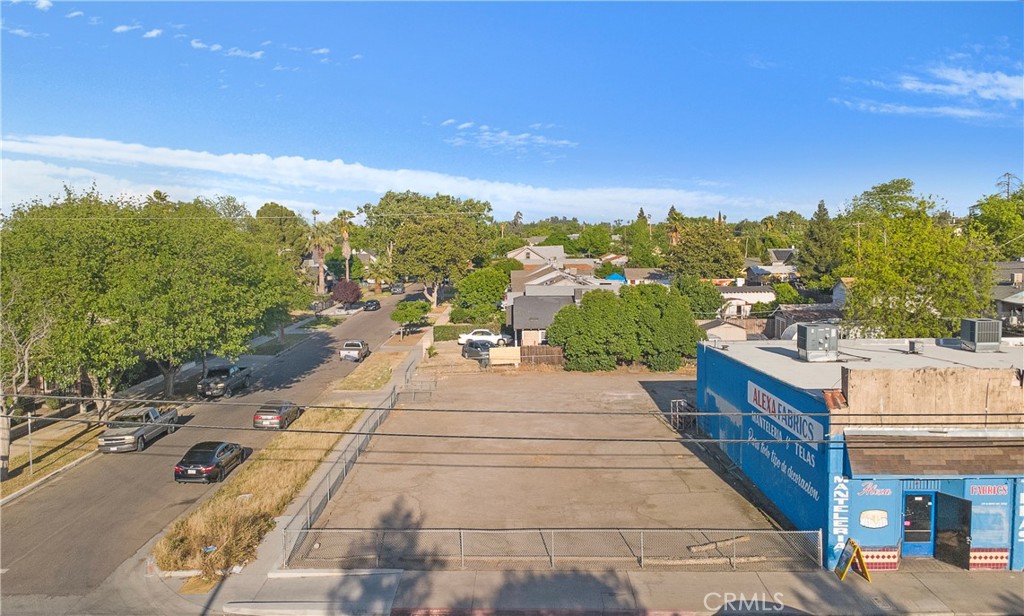 170 N Maple Ave, Fresno, CA 93702