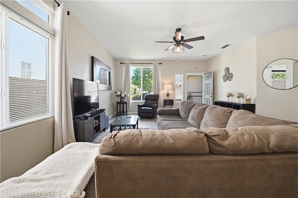 3563 Santiago, Merced, CA 95348