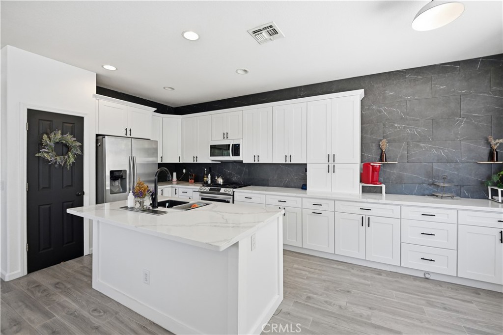 3563 Santiago, Merced, CA 95348