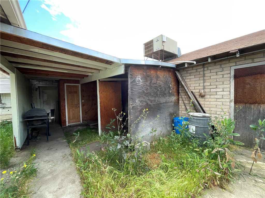 1799 E 21st St, Merced, CA 95340