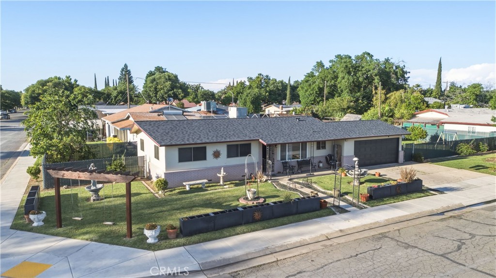 1843 W 8th, Merced, CA 95341