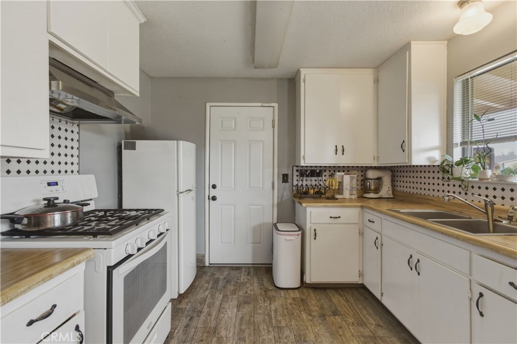 1843 W 8th, Merced, CA 95341